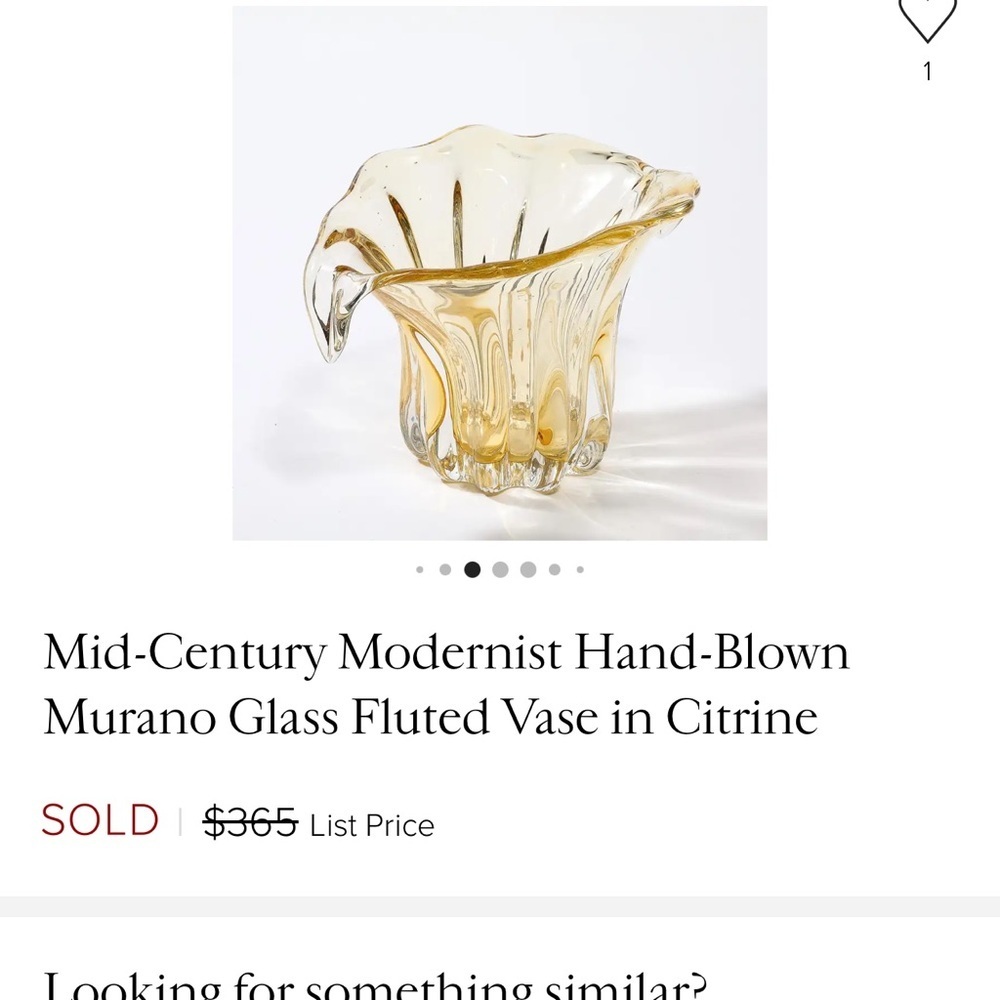 Mid-Century Modernist Hand-Blown Murano Glass Fluted Vase in Citrine​​ - Picture 9 of 9